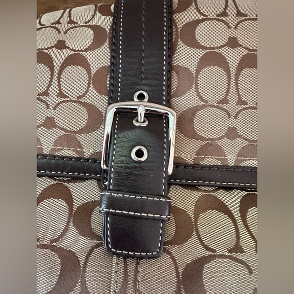 COACH Signature Shoulder Bag Hampton F12641 Purse Medium Size - Picture 16 of 16